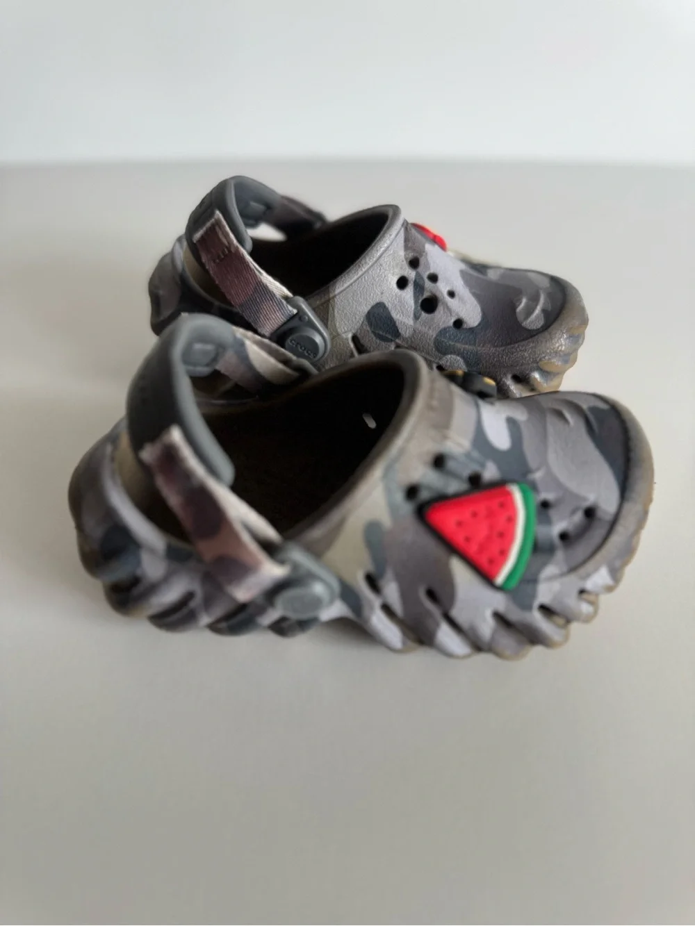 Crocs Kids C6 C7 Gray Camo Classic Clogs with Jibbitz Charms